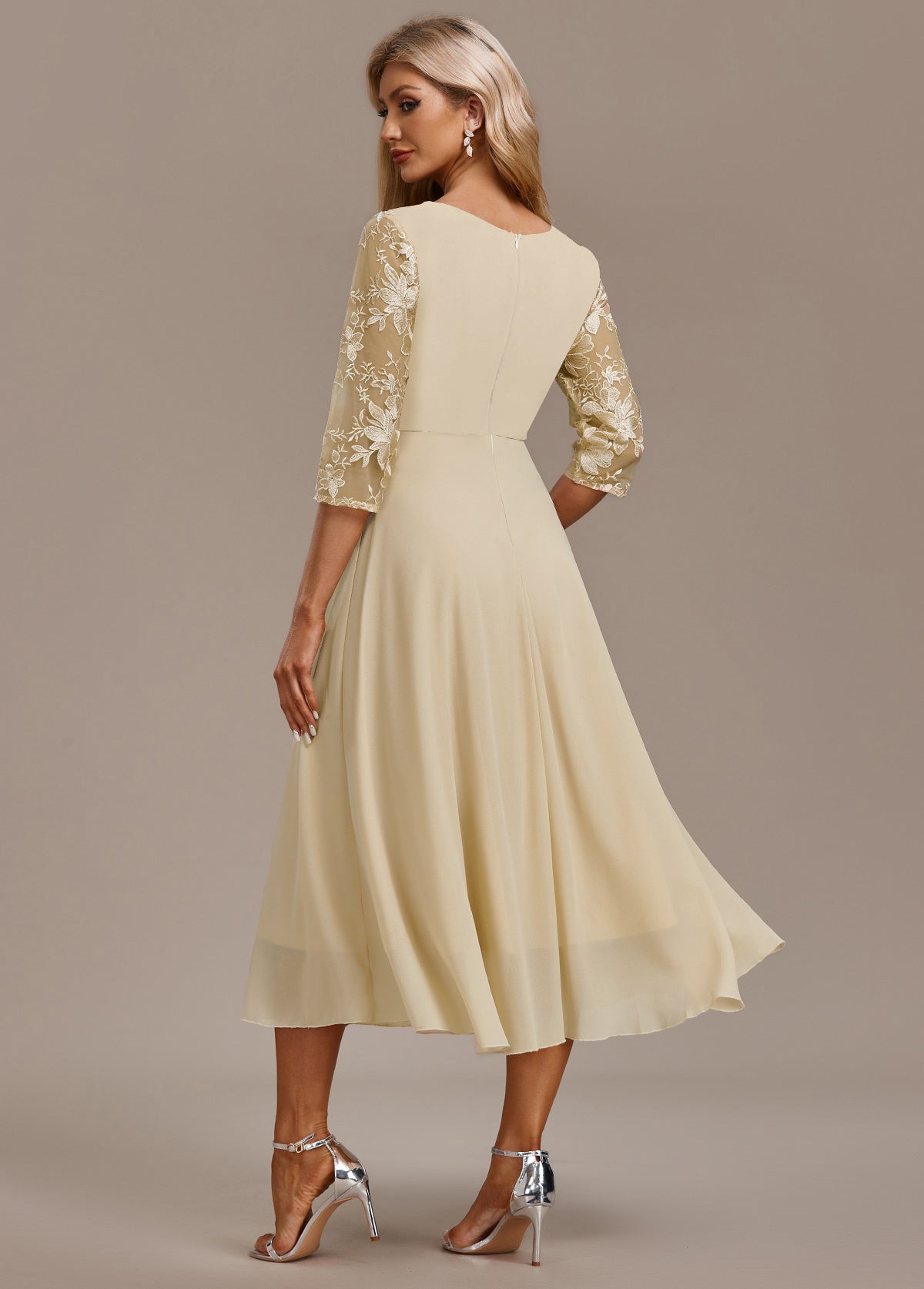 Damen Kleid | Stickerei Rundhals Midi