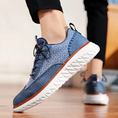 Herren Sneaker | Struktur Design Schnürung