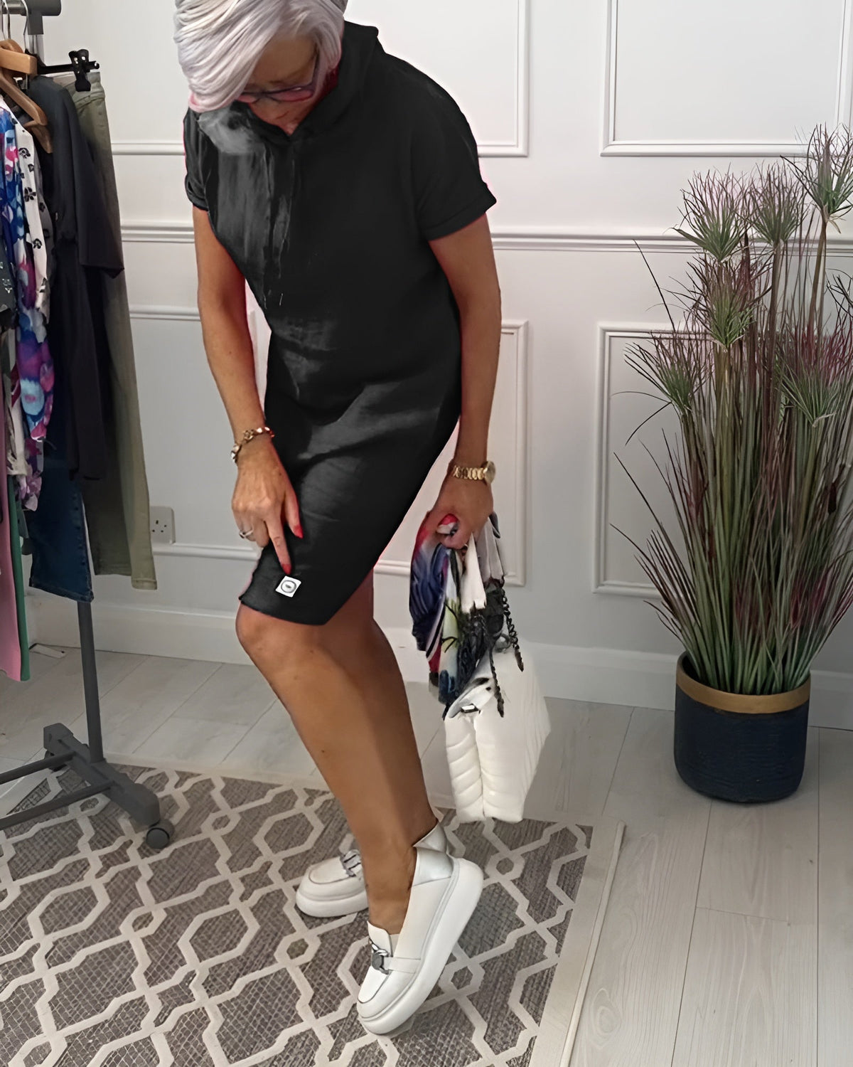 Damen Kleid | Knielang Kurzarm mit Kapuze