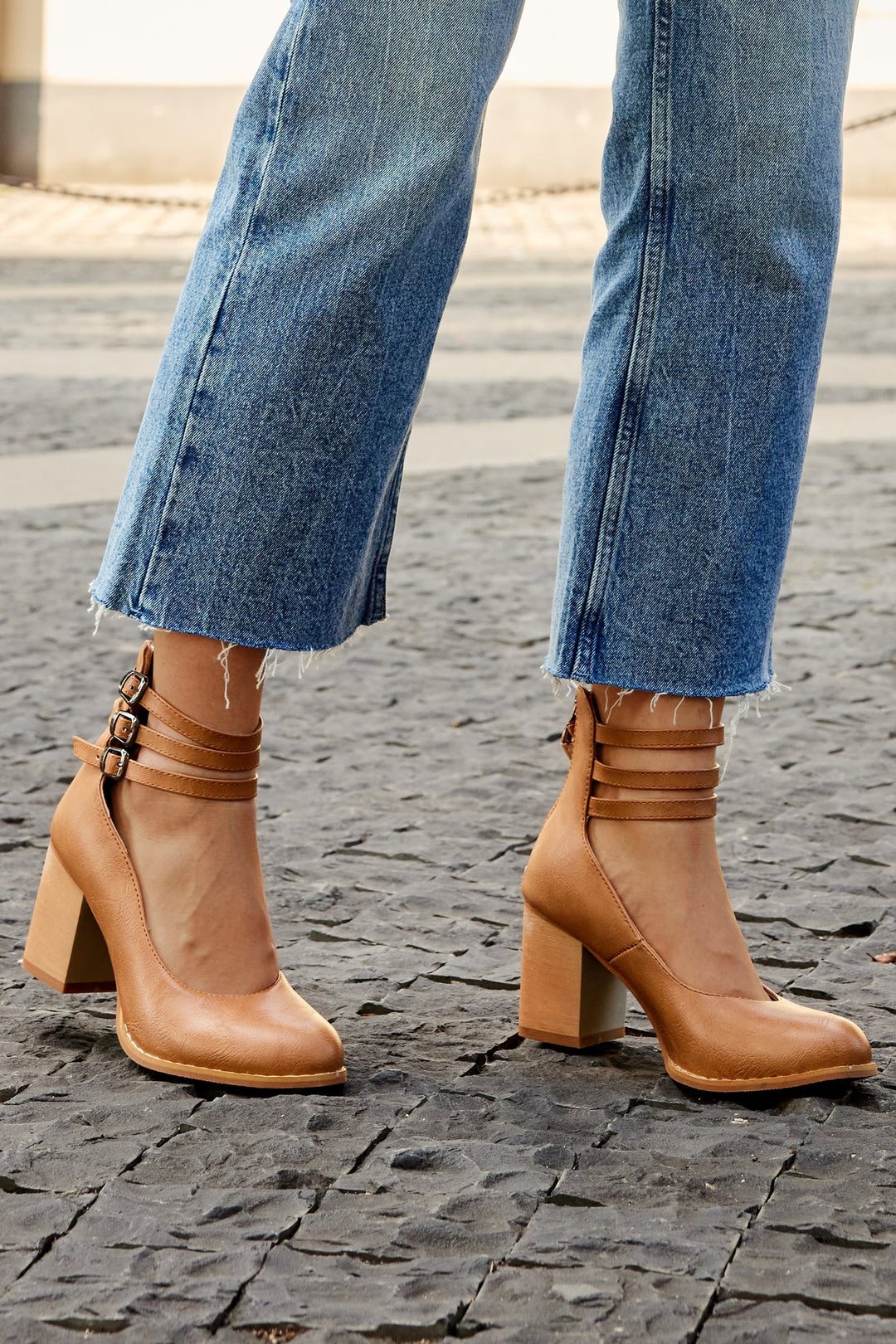 Damen Pumps | Blockabsatz Knöchelriemen