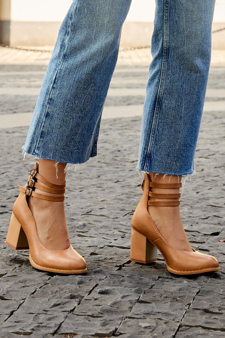 Damen Pumps | Blockabsatz Knöchelriemen