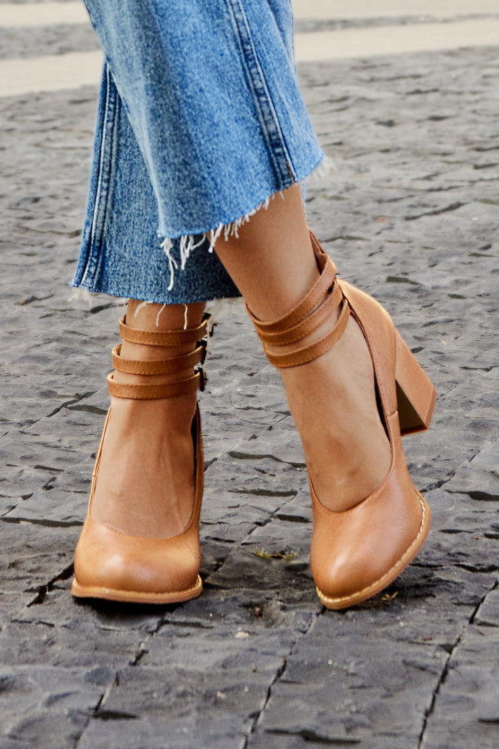 Damen Pumps | Blockabsatz Knöchelriemen