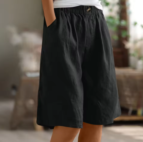 Damen Shorts | Uni Design mit Taschen