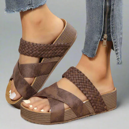 Damen Sandalen | Überkreuzte Riemen mit Plateau